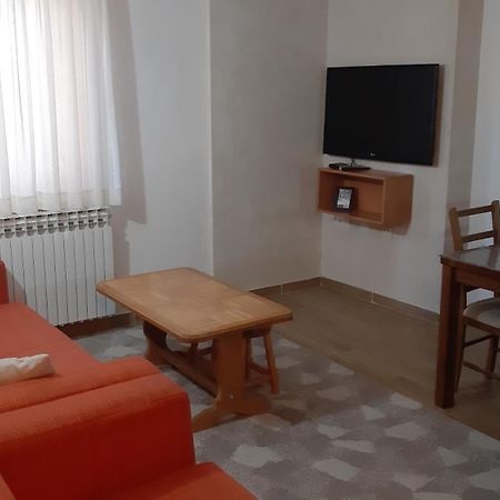 יהורינה Apartmani Marija מראה חיצוני תמונה