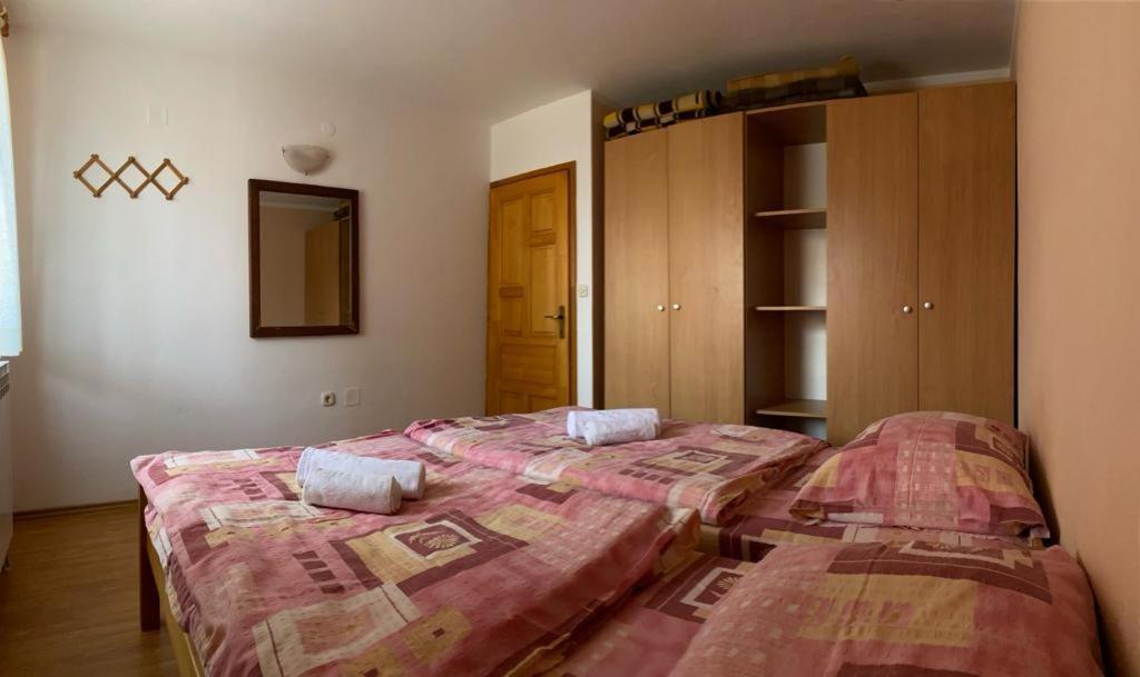 יהורינה Apartmani Marija מראה חיצוני תמונה